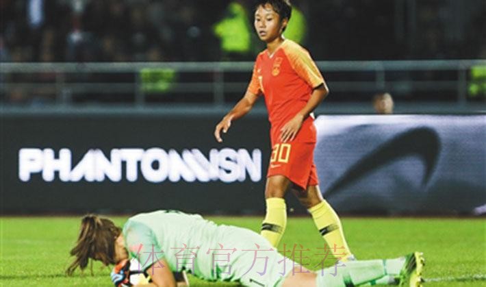 新京报:17岁张琳艳 想让自己强大为小个子正名 新京报:17岁张琳艳 想让自己强大为小个子正名